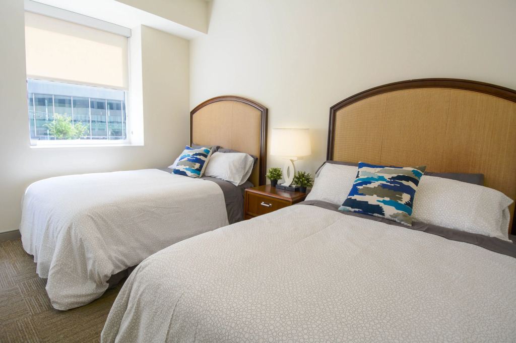 1 Bed Downtown Apt With Great Wifi!