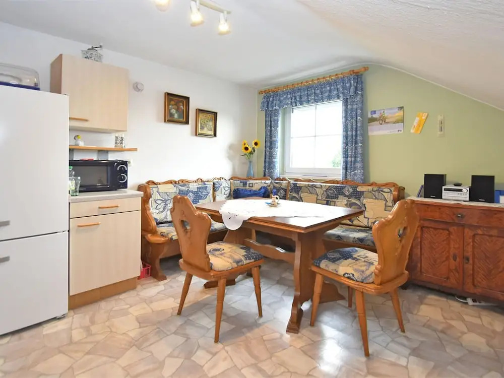 Lovely Apartment with Private Terrace, Garden,Bbq,Deckchairs