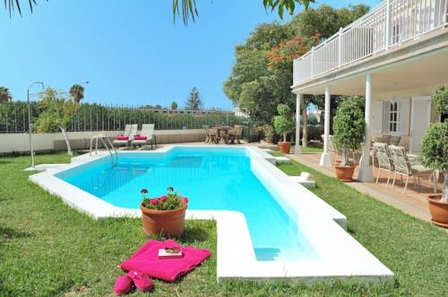 Villa Lily
