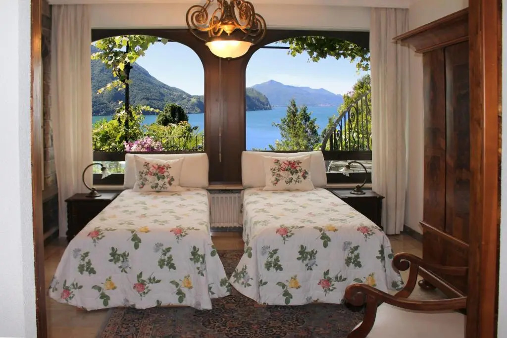 Barony romantic villa