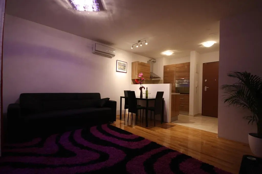 Apartments Maja