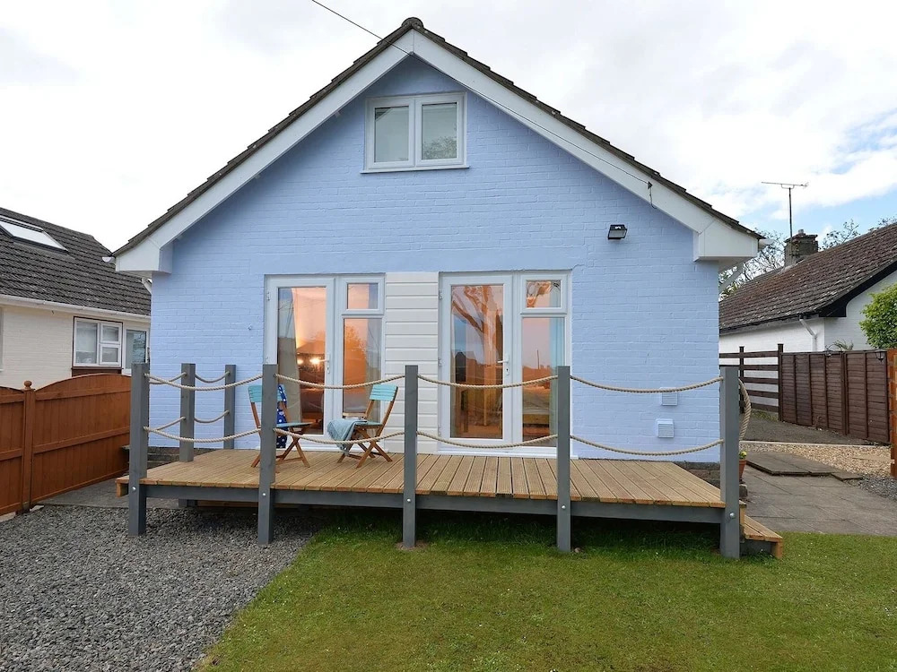18 Tai Newydd