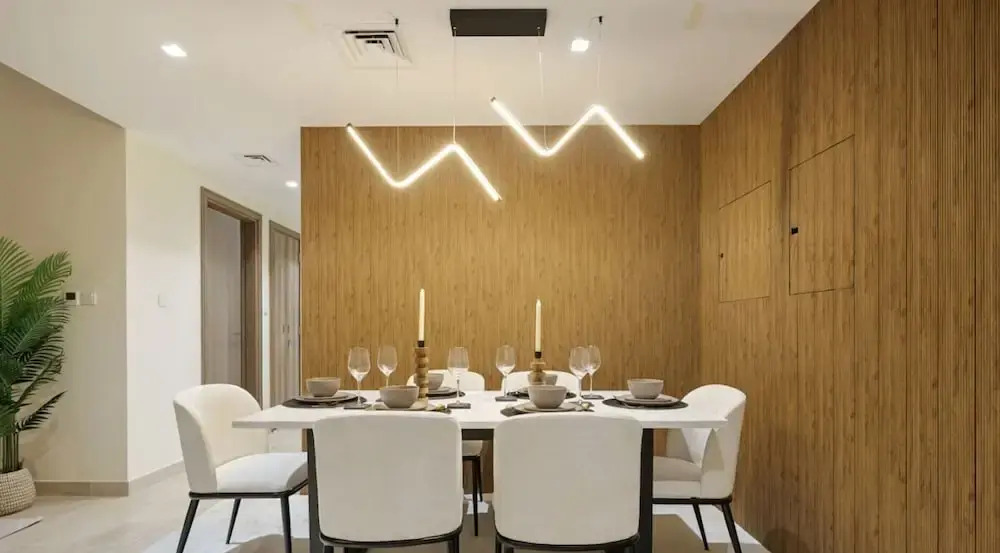 Stylish 2BR With Canal Burj View Near Dubai Mall
