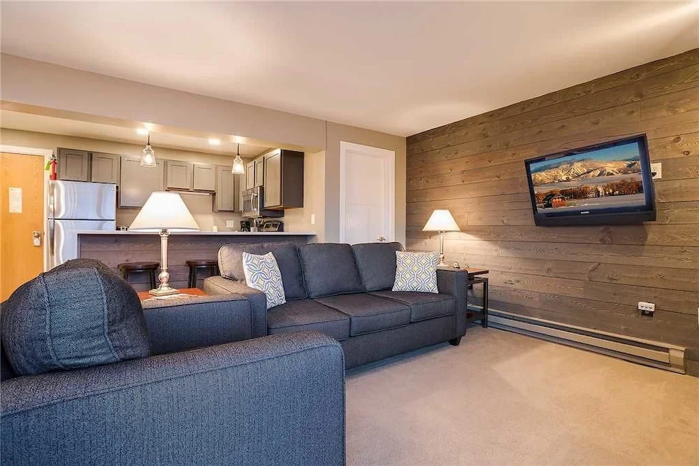 2215 Storm Meadows Dr Condo Unit 13 Building A 1 Bedroom 1 Bathroom Co