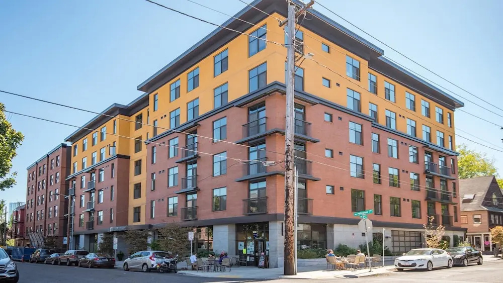 Portland Pettygrove 2BR Corporate Rentals