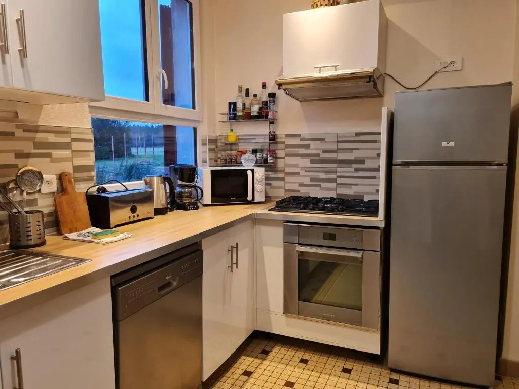 Appartement à la campagne avec piscine