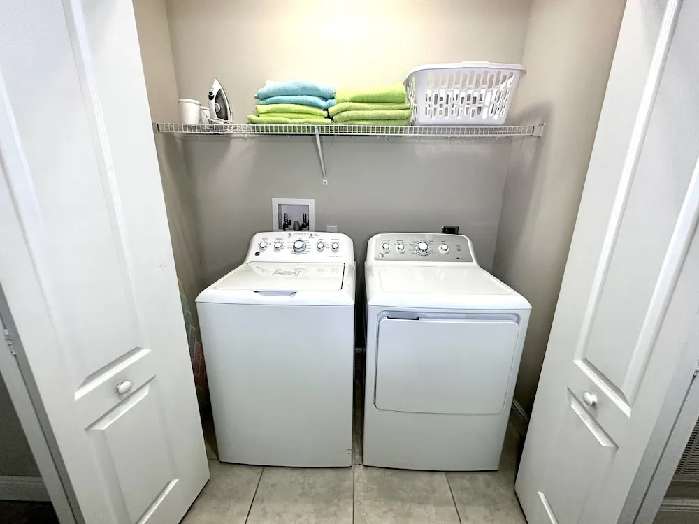 Balmoral Resort-128aa 3 Bedroom Home by RedAwning