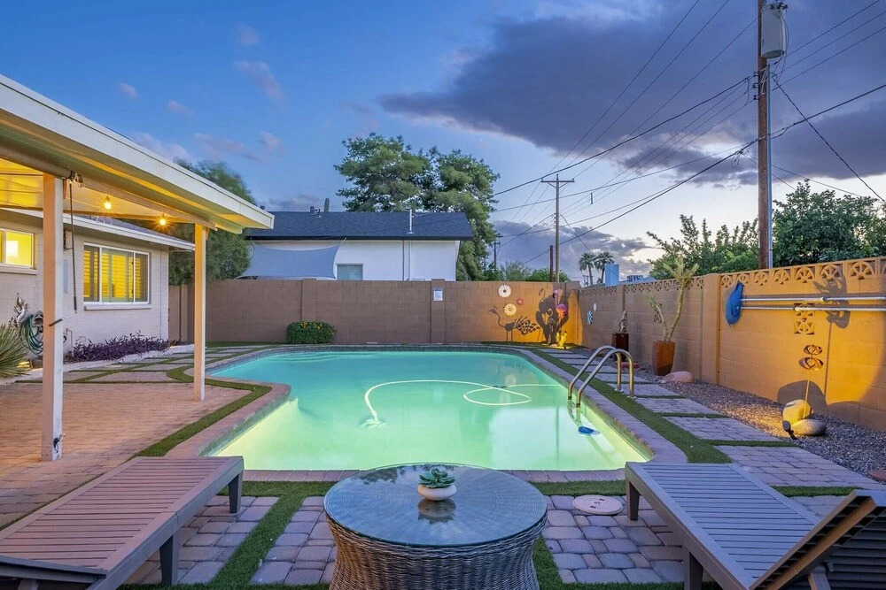 Pristine Escape ~ 2 Miles to Old Town Scottsdale!