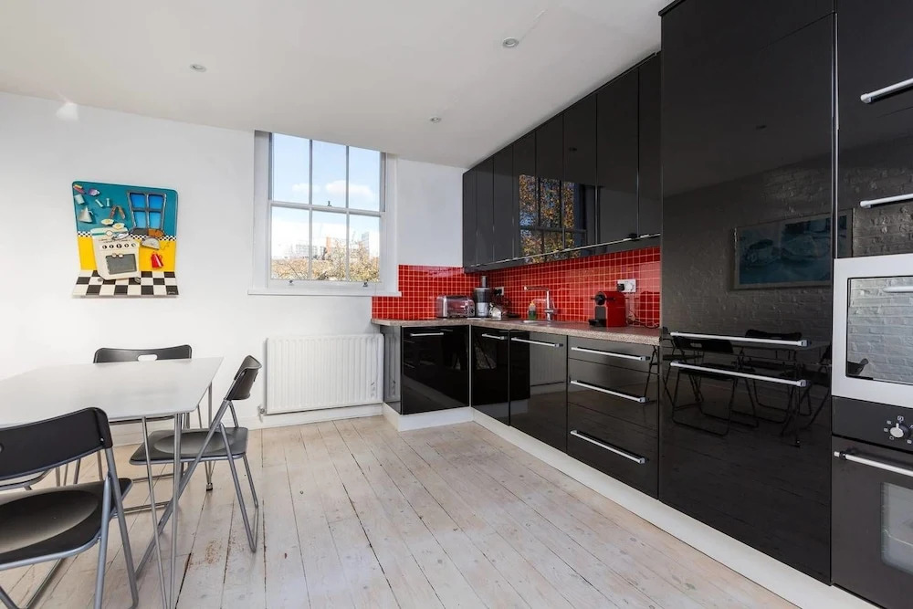 Exquisite and Chic 2 bed 2 Bath Flat in Chelsea