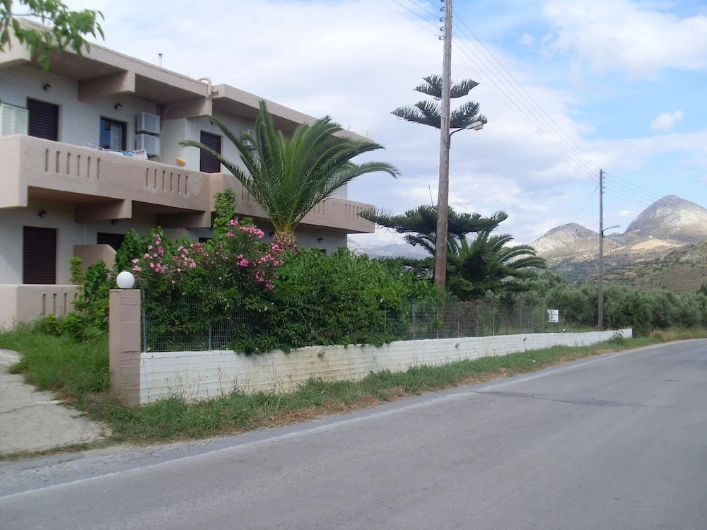 Elena Rooms