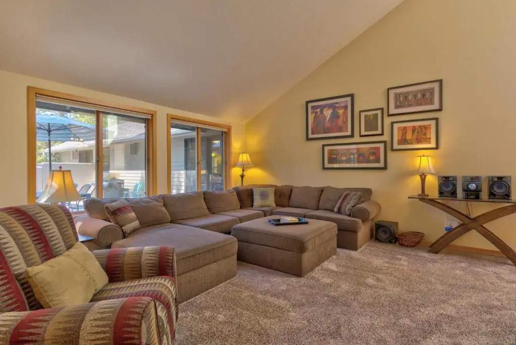 Lassen Lane 15