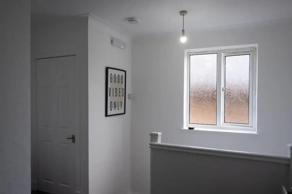 2-bedroom- Stoke-on-trent-sleeps 5-petsok