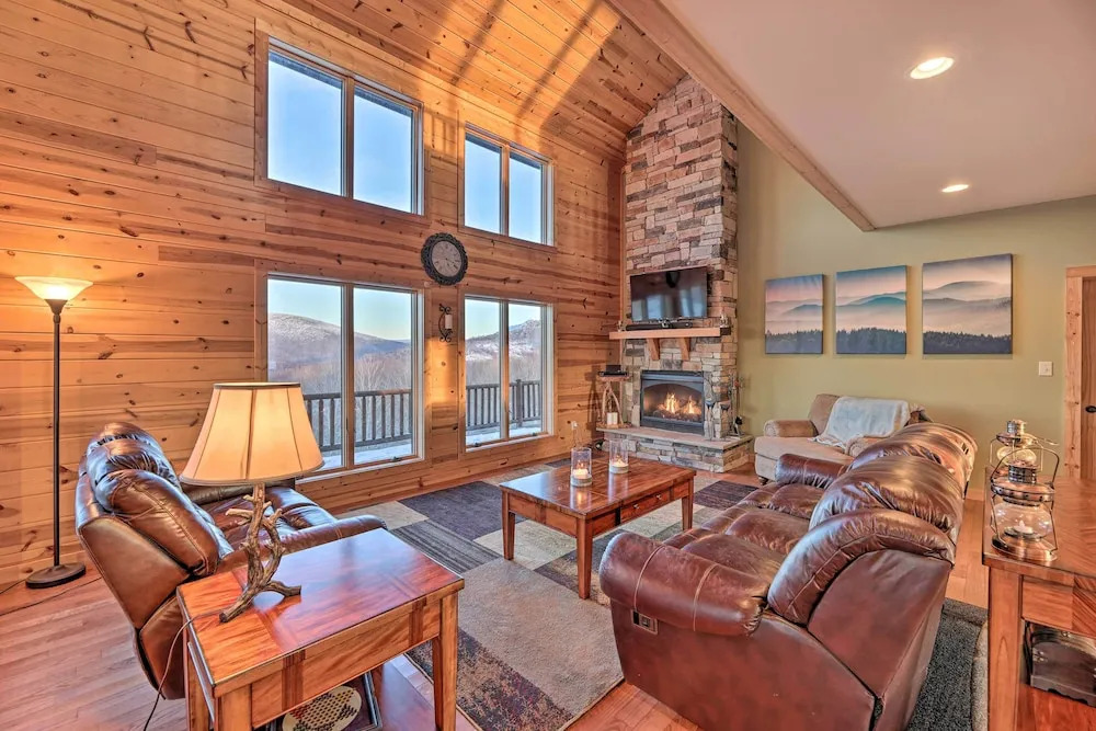 Spacious Slaty Fork Home ~ 12 Mi to Snowshoe