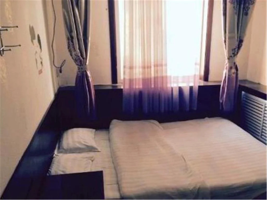 Da Lian Chun Yuan Hostel