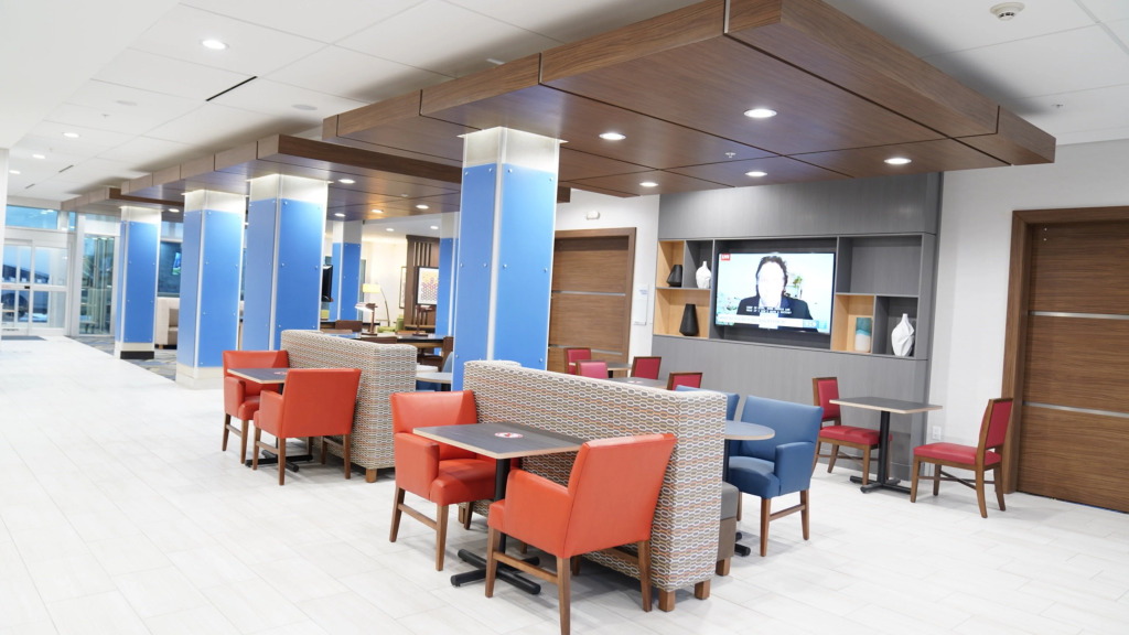 Holiday Inn Express & Suites - Dallas Market Center by IHG