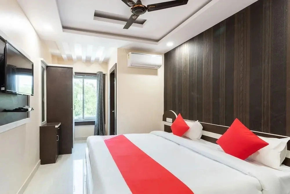 Hotel Rk Palace By OYO Rooms