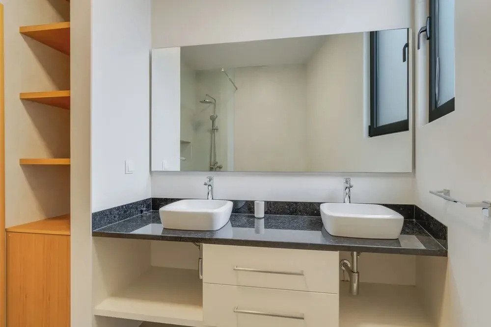 Cristiano Ronaldo Airport View