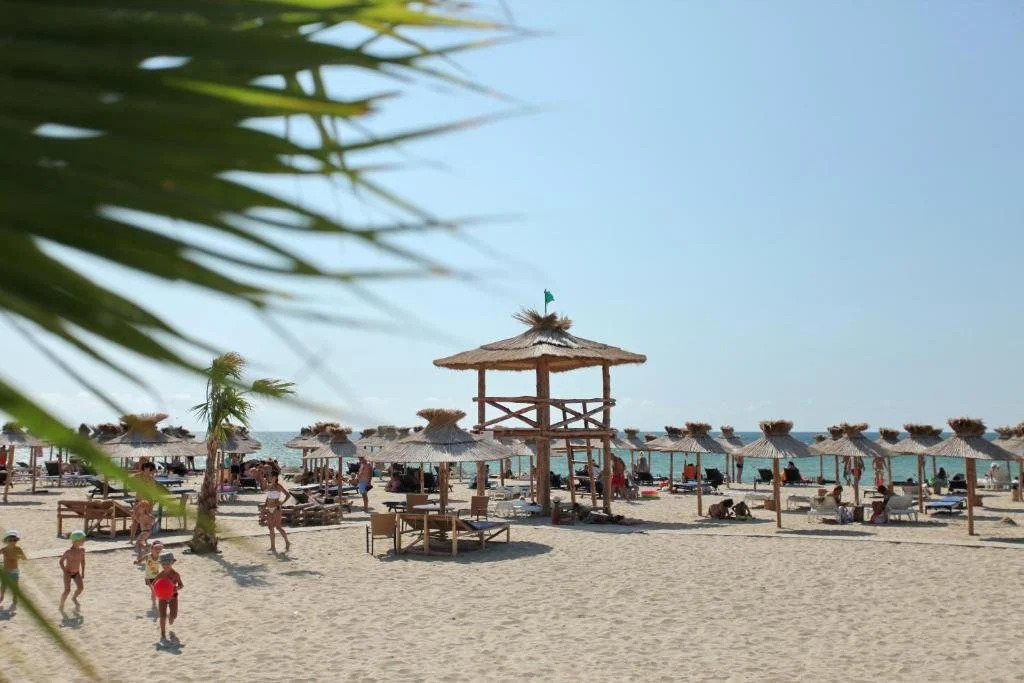 South Beach Hotel (Jujen Briag)