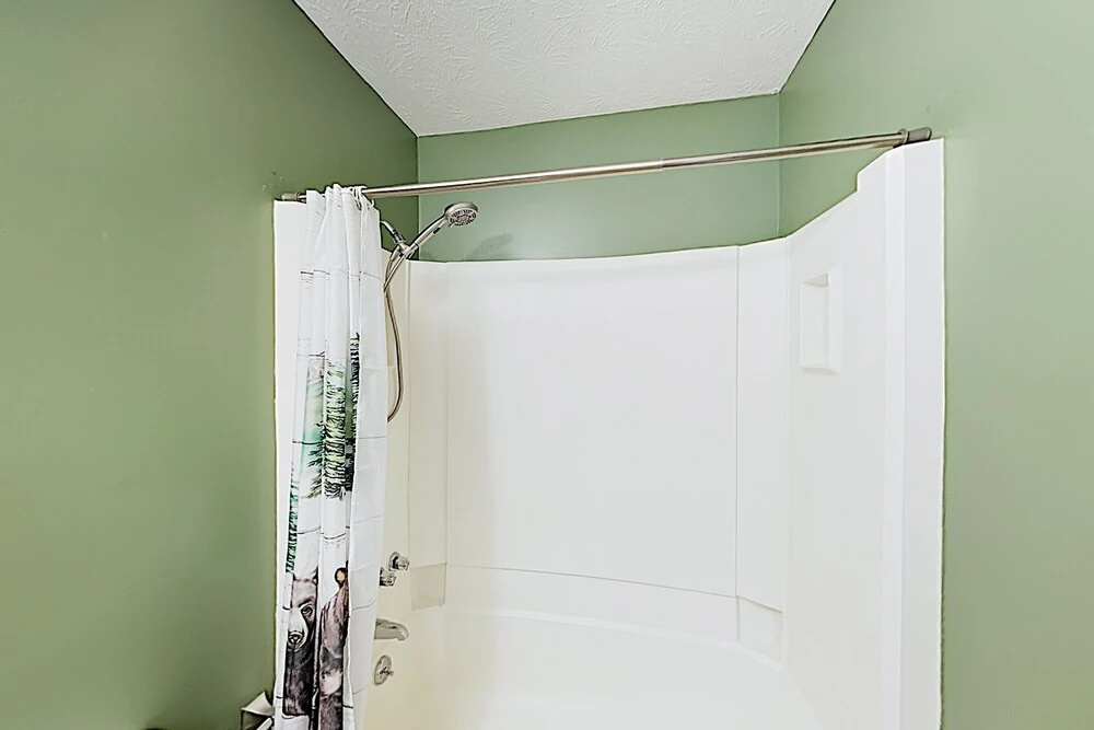 New Listing! Great Smoky W/ Hot Tub 3 Bedroom Home