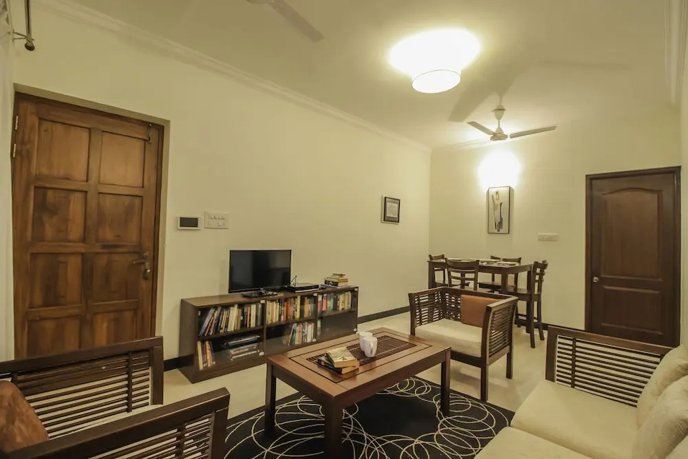 OYO 10801 Home Pool View 2BHK Siolim