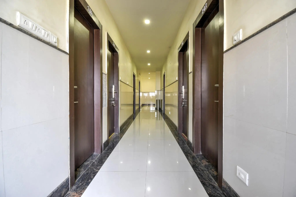CAPITAL O71327 Hotel Ashoka