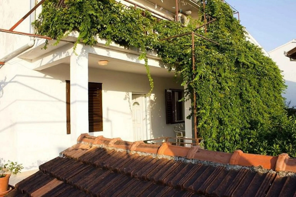 Apartment Josip - with parking: A2 Rogoznica, Riviera Sibenik