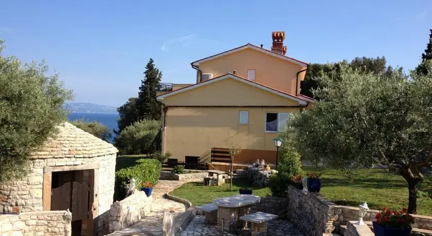 Holiday House Istria with Private pool and Sea View