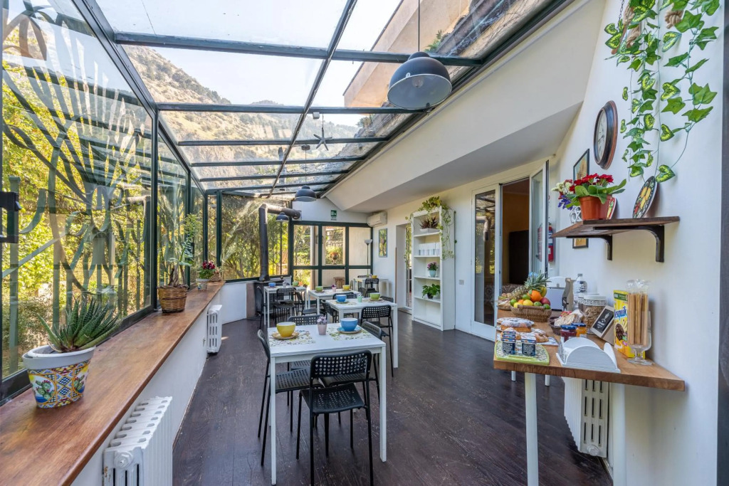 Bouganville Home Mondello