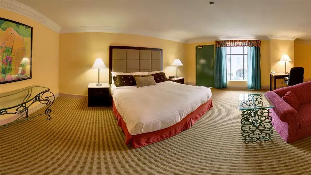 Pacific Inn Resort & Conference Center