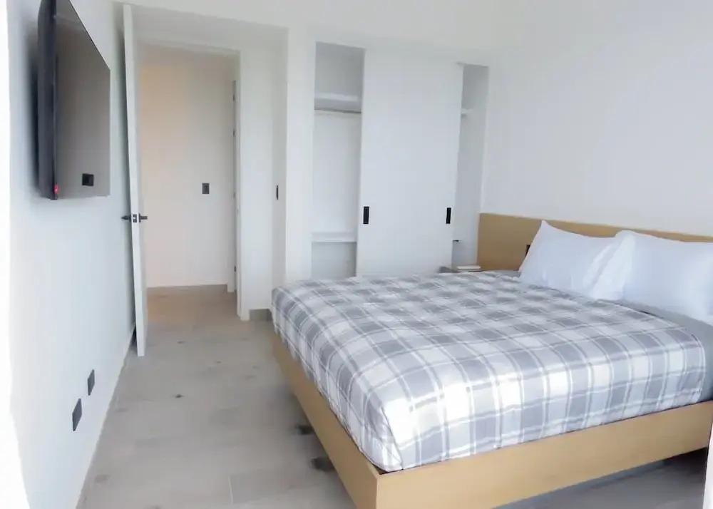 The Towers G406 NOK Fantastic 2BR Apartment by Vistacana Rentals