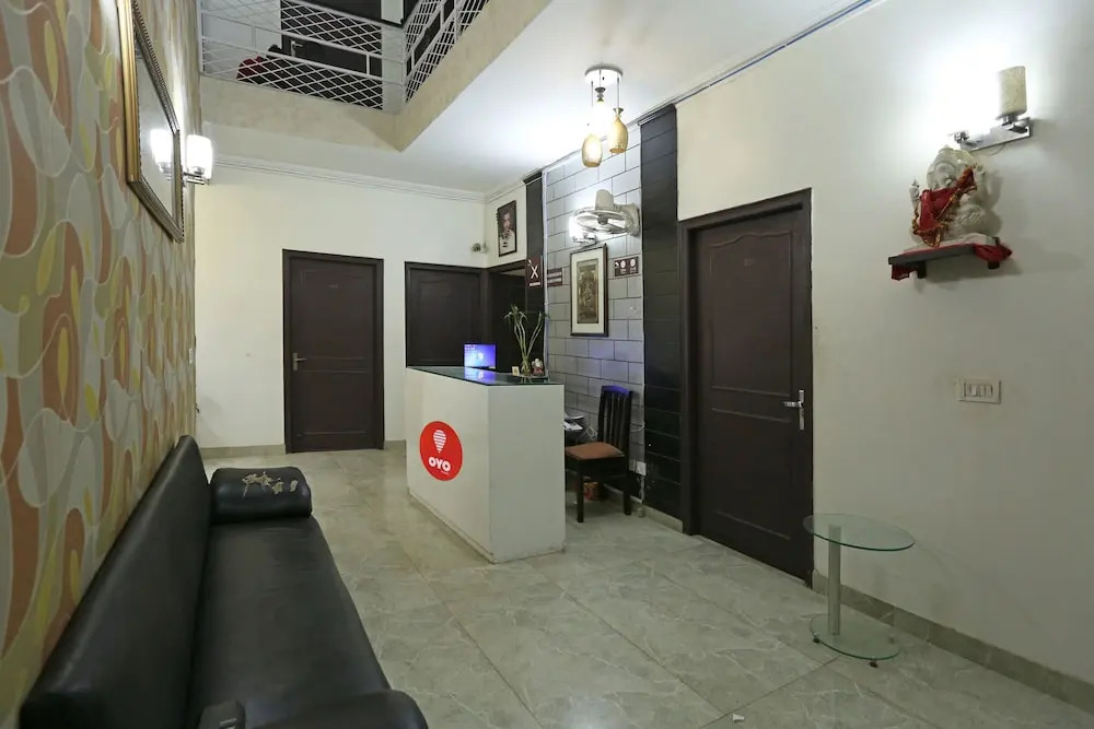 OYO 3251 Royal Inn