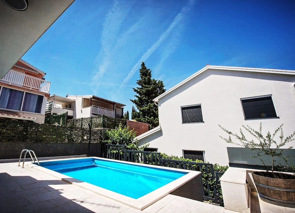 House Nepi