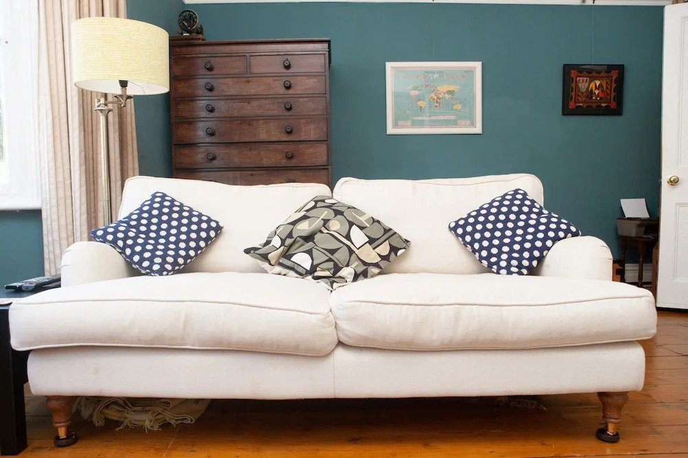 Beautiful 3 Bedroom House in Bishopston