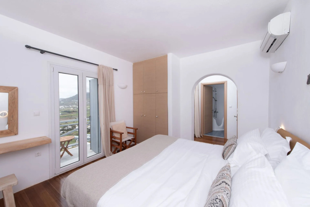 Villa Mira Paros - Luxury Suites