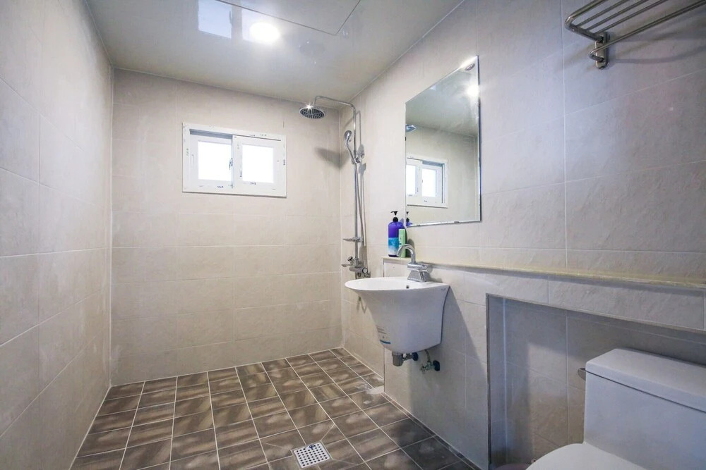 Yeosu Party Motel and Guest House