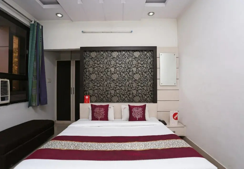 Hotel Kanha Palace By OYO