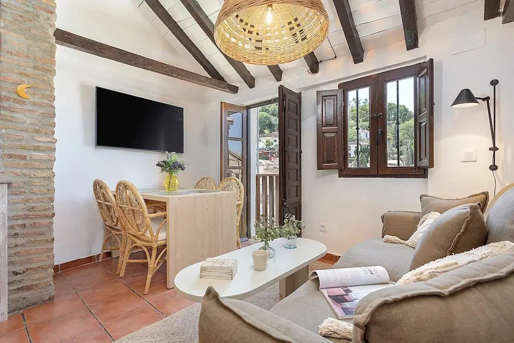 Luxury House in Granada Center. Reyes II