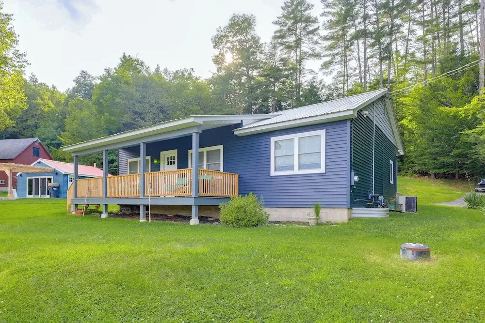 Waterfront Haven w/ Boat Dock! Fort Ann Retreat