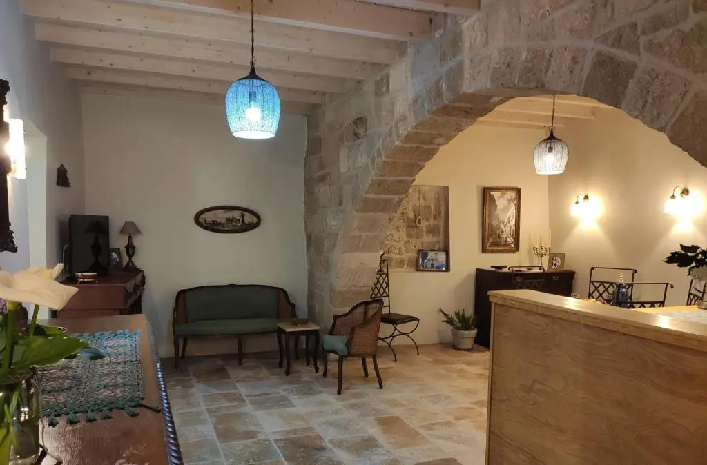 Porolithos Boutique Hotel