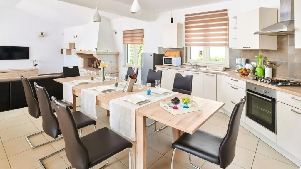 Villa Melli by Villas Holiday