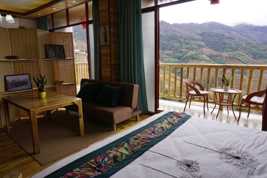 Tianranju Inn Longsheng