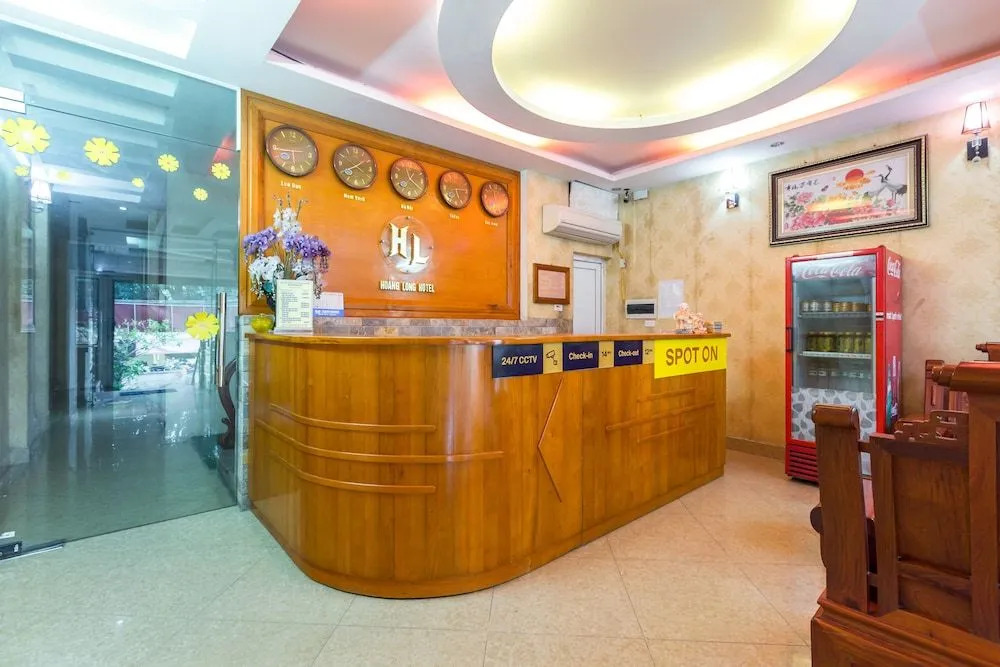 SPOT ON 693 Hoang Long Hotel