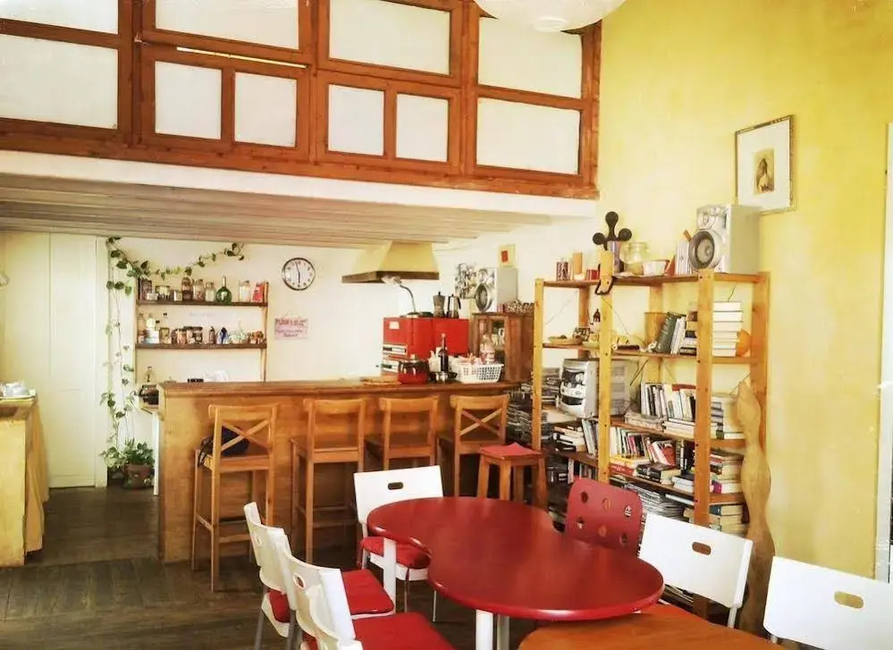 Hostel Albergue La Casa Encantada