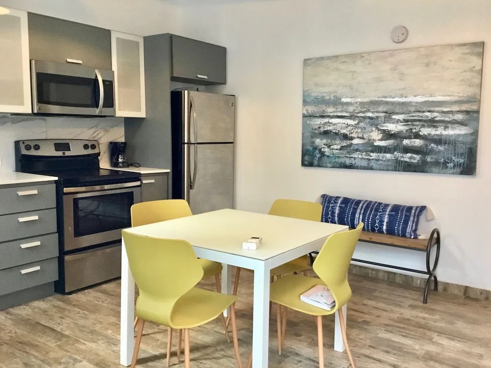 La Mona Loiza Apartment Complex by Stay with Bear
