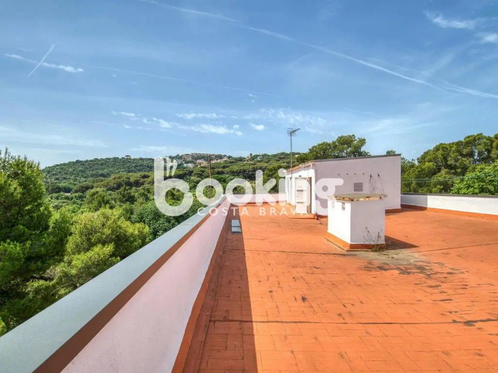 Vilar d'Aro Apartament per 4 persones a tocar del carril bici i molt prop de la platja de Sant Pol, en urbanització tranquil la