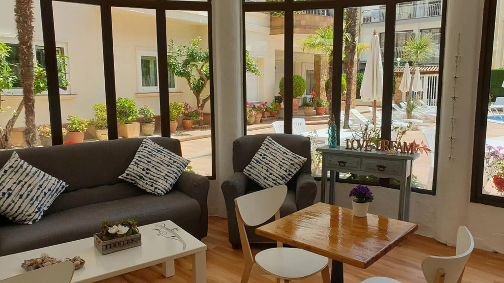 Hotel Mireia