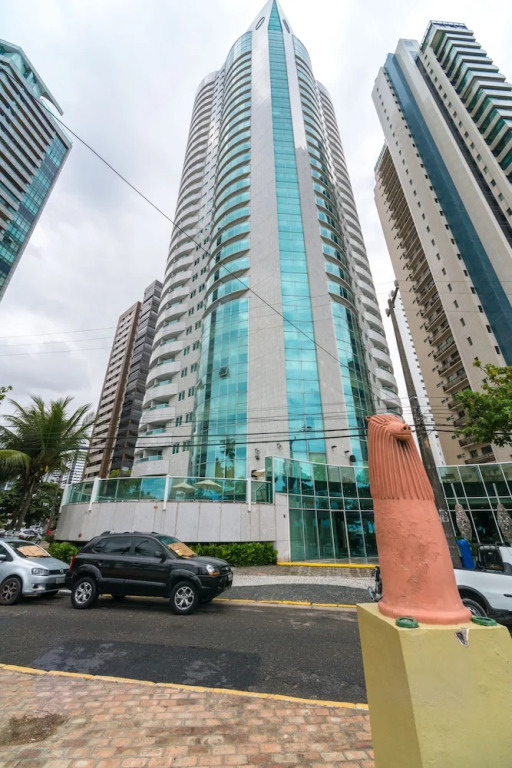 RAD2704 Fine oceanfront flat Boa Viagem