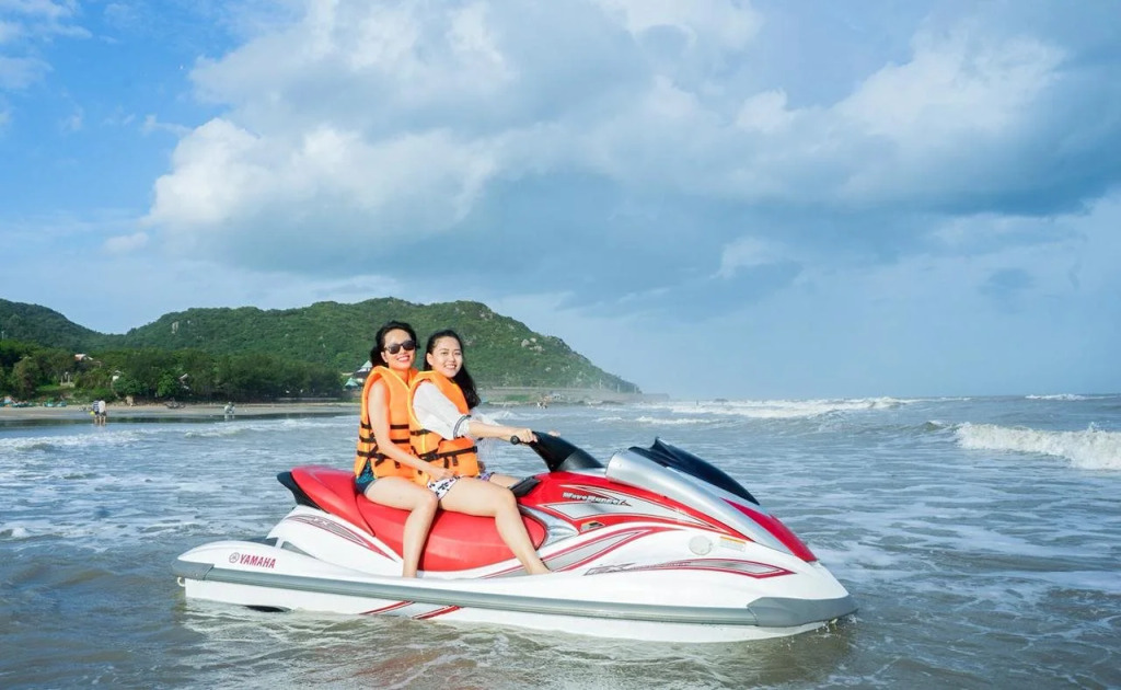 Long Hải Channel Beach Resort