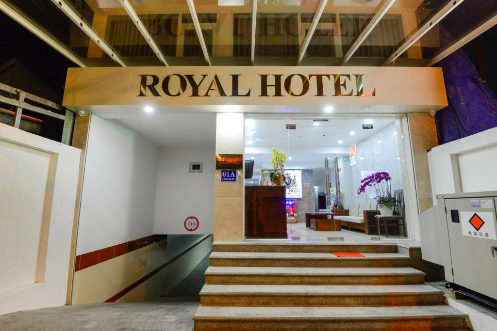 Royal Hotel District 2