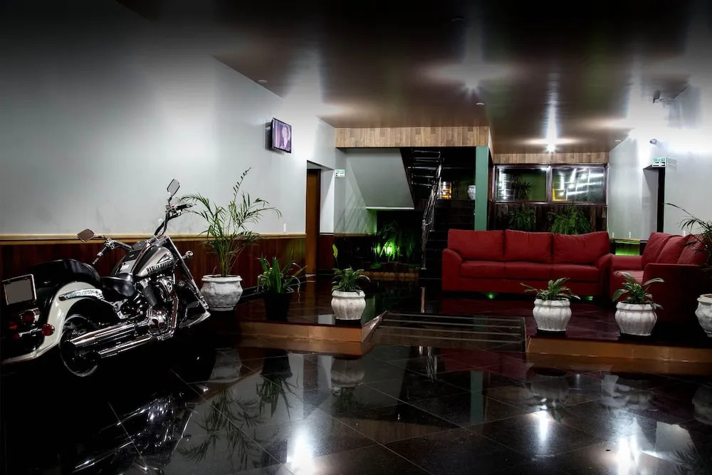Acapu Hotel